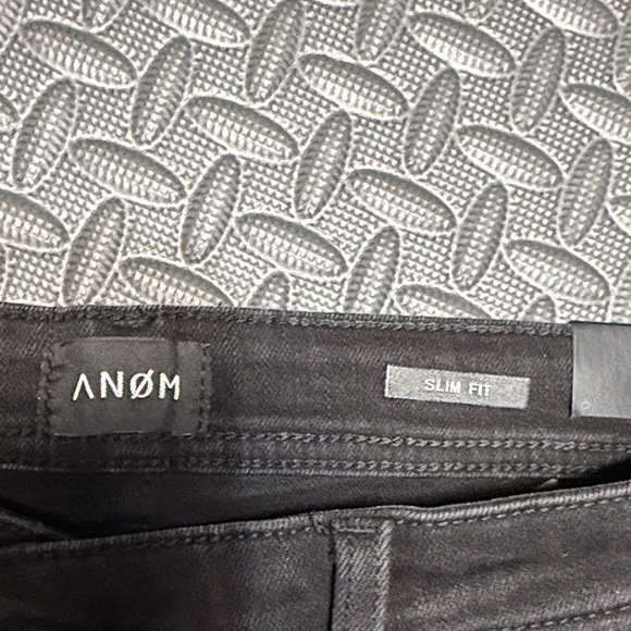 Men's Black Cargo Pants with Utility Pockets - Picture 2 of 4